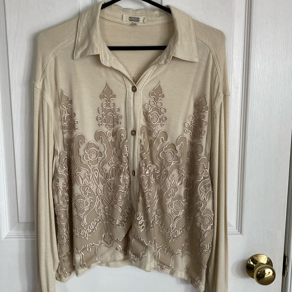 Buckle Gimmicks button down shirt